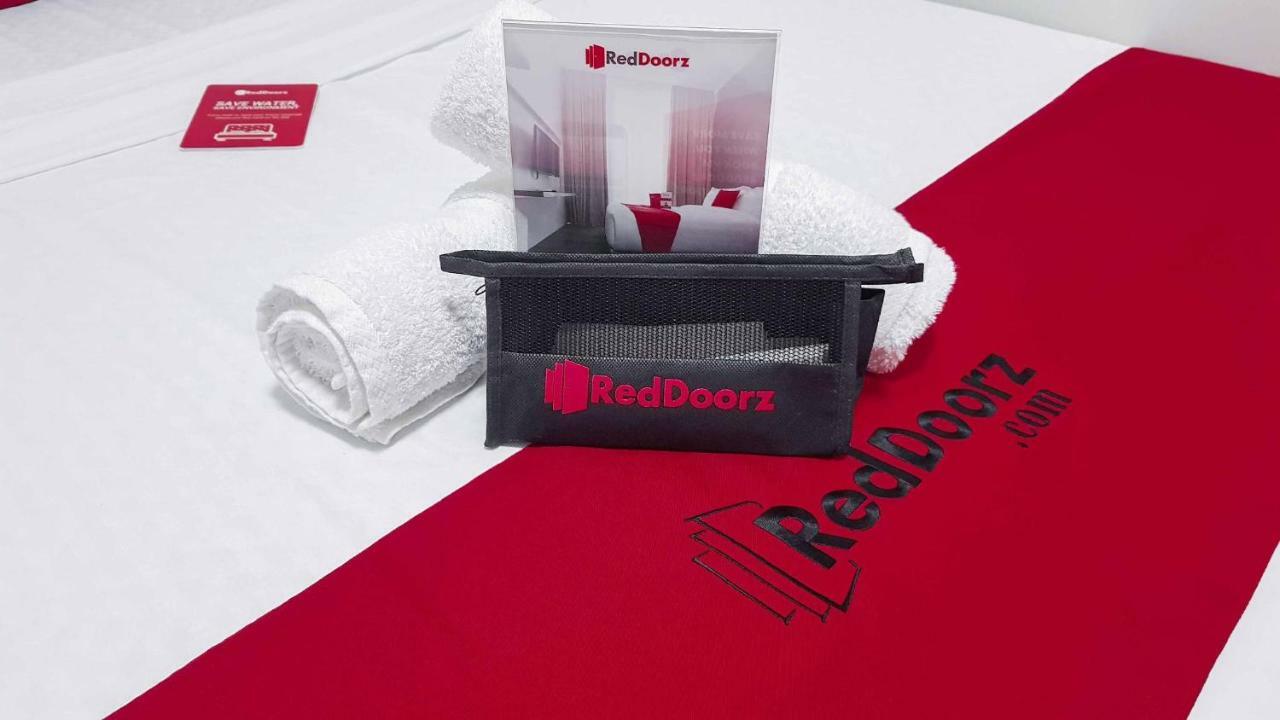 Hotel RedDoorz @ VP Inting Street Tagbilaran Exterior foto
